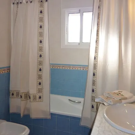 Holiday Casa Antonio * 비뉴엘라